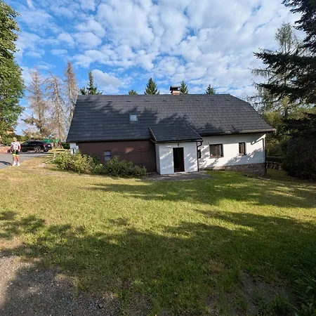 Prostorna V Podkrkonosi Idealni Pro Vetsi Skupiny A Aktivni Dovolenou Po Cely Rok Chalet Mricna