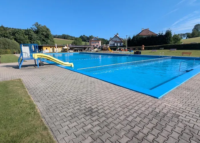 Prostorna V Podkrkonosi Idealni Pro Vetsi Skupiny A Aktivni Dovolenou Po Cely Rok