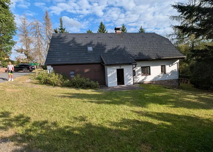 Prostorna V Podkrkonosi Idealni Pro Vetsi Skupiny A Aktivni Dovolenou Po Cely Rok Chalet Mricna